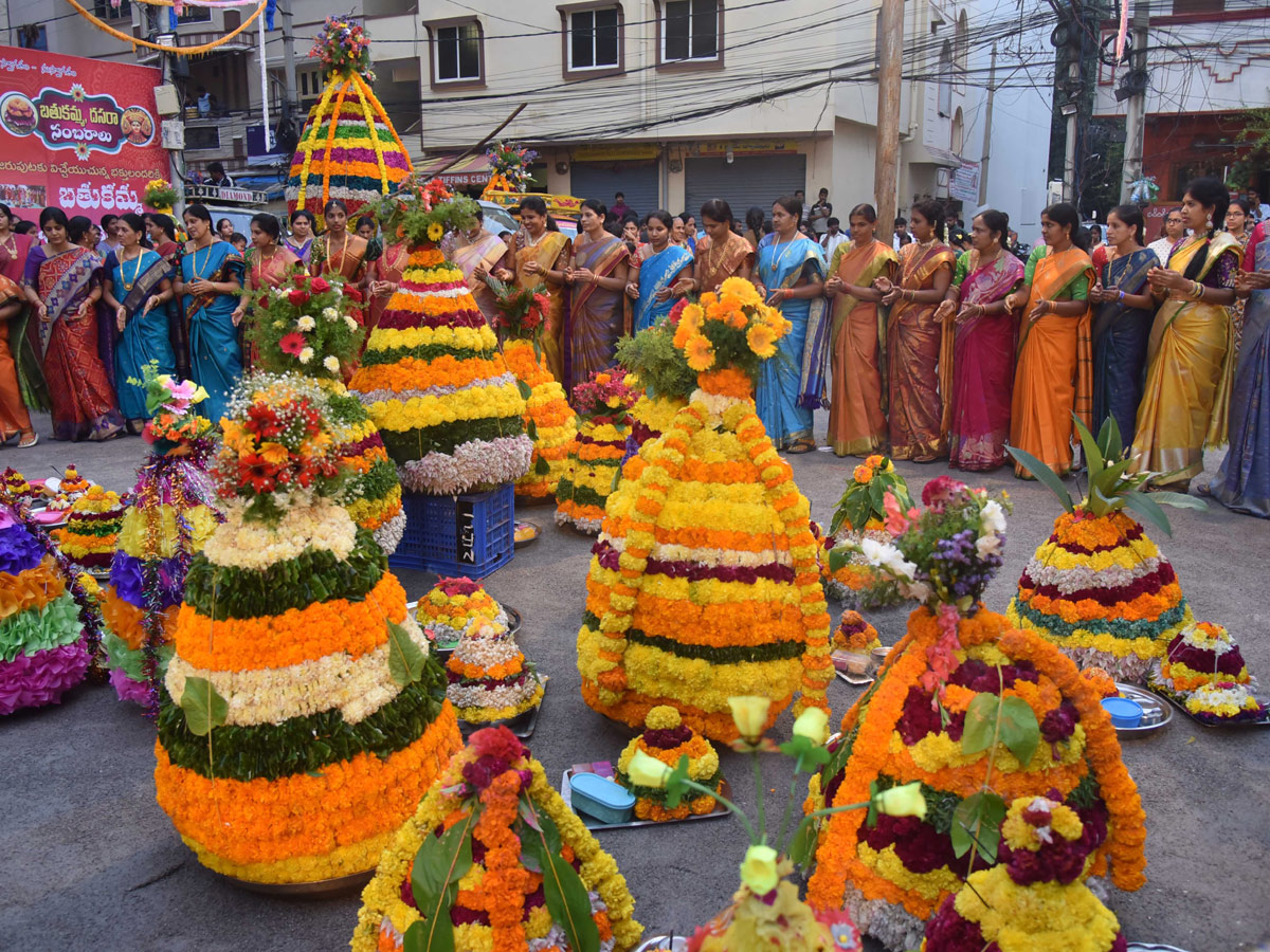 Bathukamma Celebrations 2019 At Telangana Photo Gallery - Sakshi22