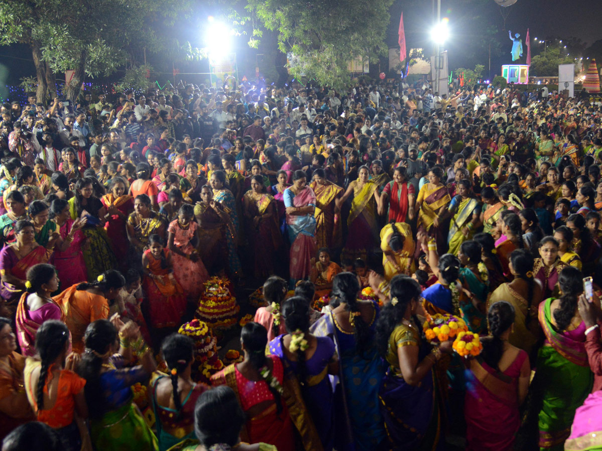 Bathukamma Celebrations 2019 At Telangana Photo Gallery - Sakshi38