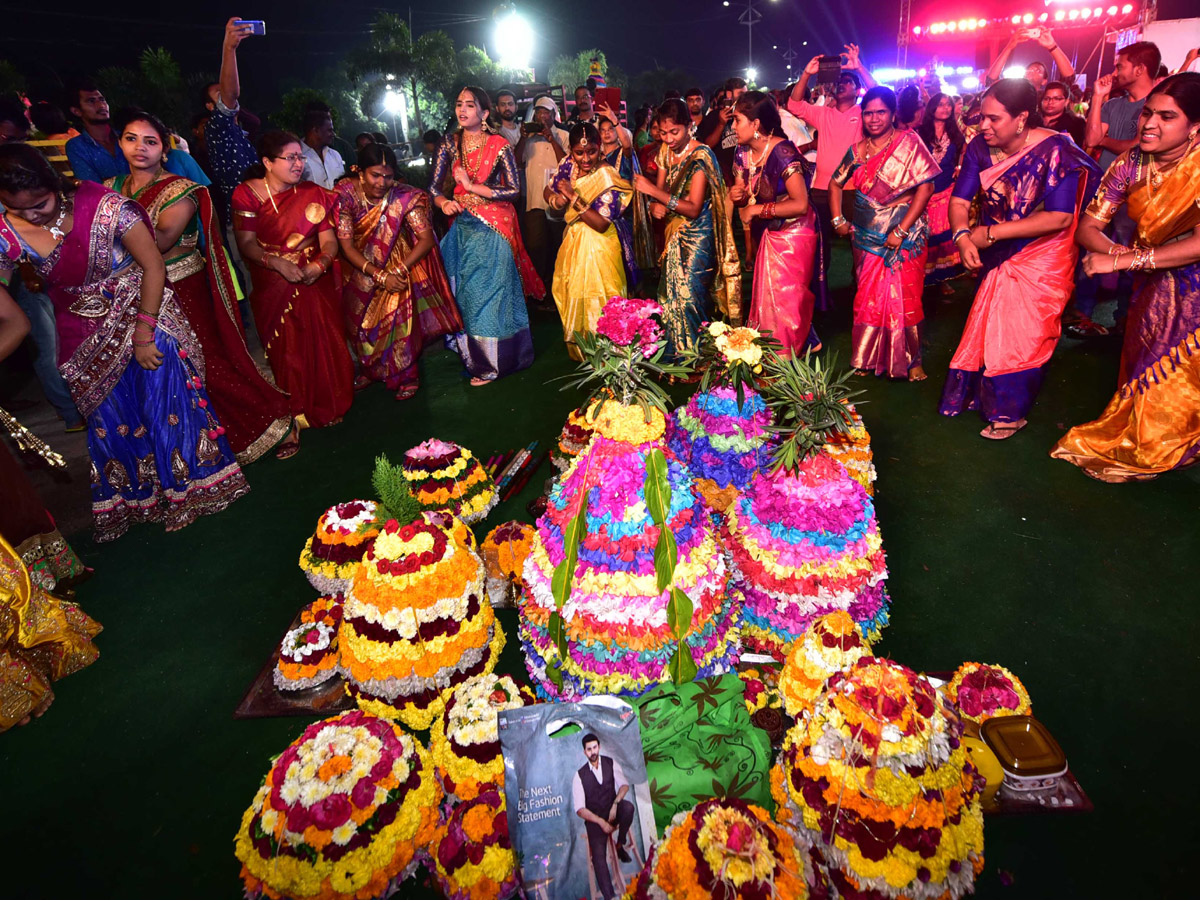 Bathukamma Celebrations 2019 At Telangana Photo Gallery - Sakshi6