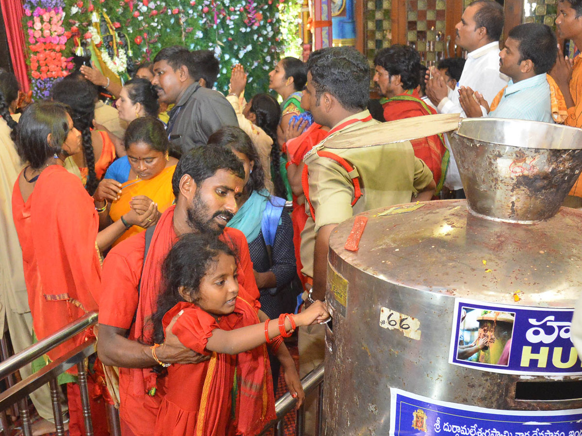 Dasara Festival Celebration At Indrakeeladri in Vijayawada - Sakshi27