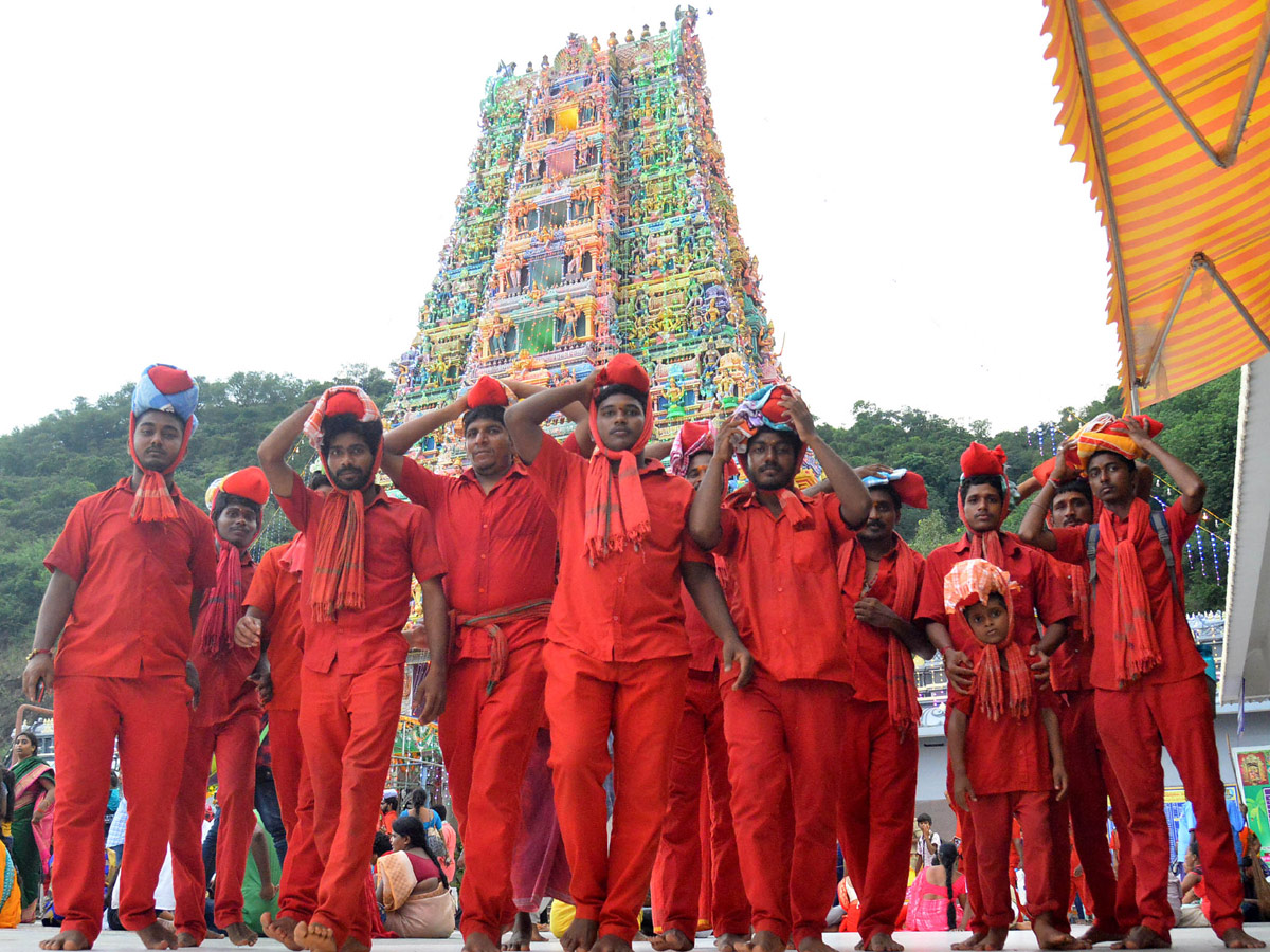 Dasara Festival Celebration At Indrakeeladri in Vijayawada - Sakshi29