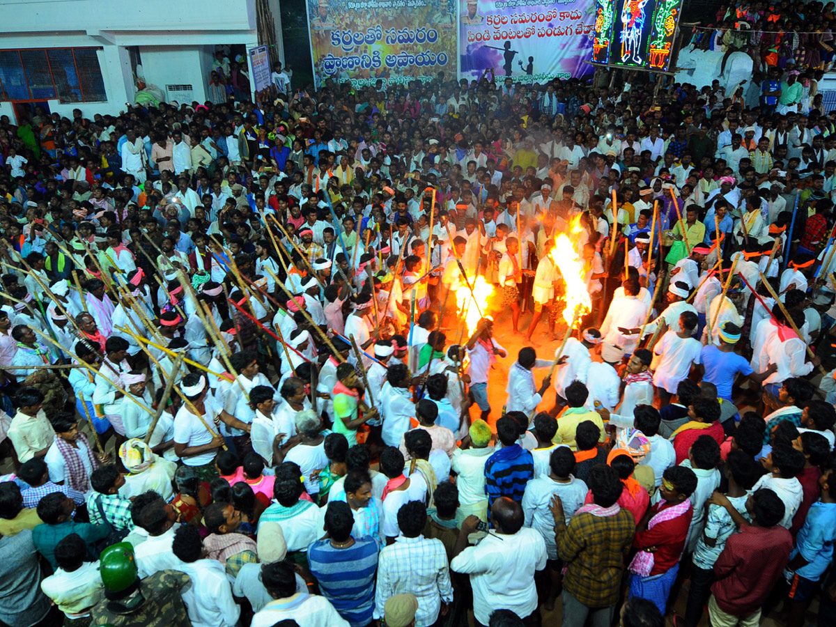 Devaragattu Bunny Utsavam 2019 In Kurnool Photo Gallery - Sakshi22