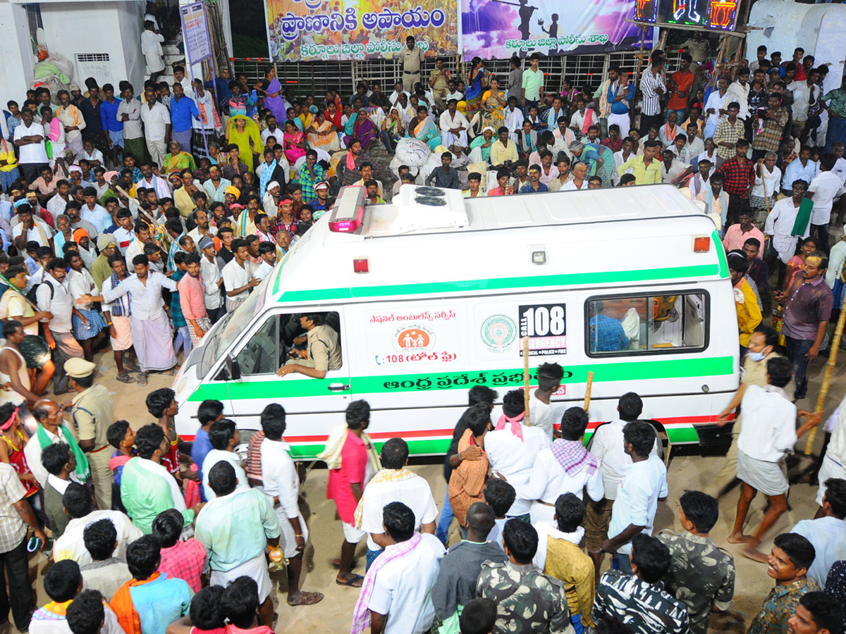 Devaragattu Bunny Utsavam 2019 In Kurnool Photo Gallery - Sakshi25