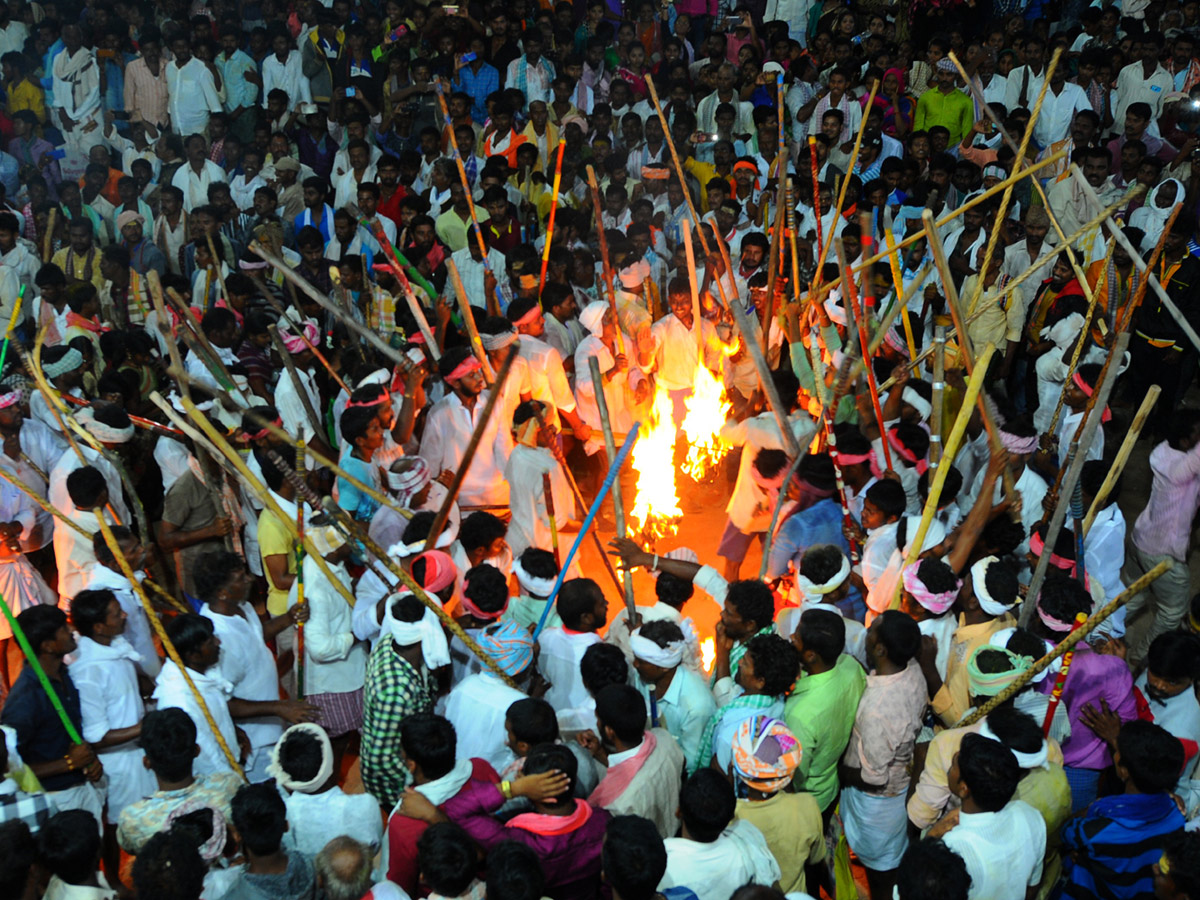 Devaragattu Bunny Utsavam 2019 In Kurnool Photo Gallery - Sakshi40