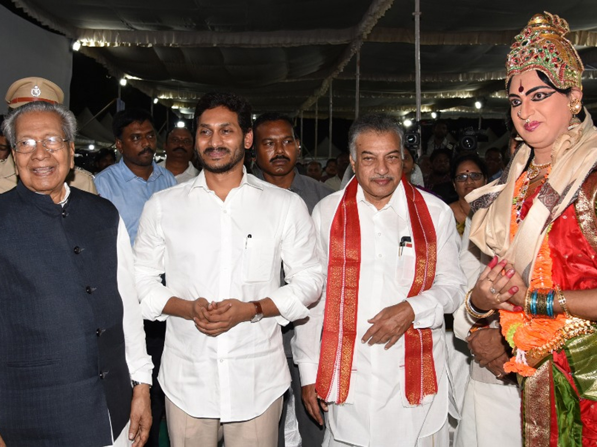 CM YS Jagan Celebrations AP Formation Day in Vijayawada Photo Gallery - Sakshi16