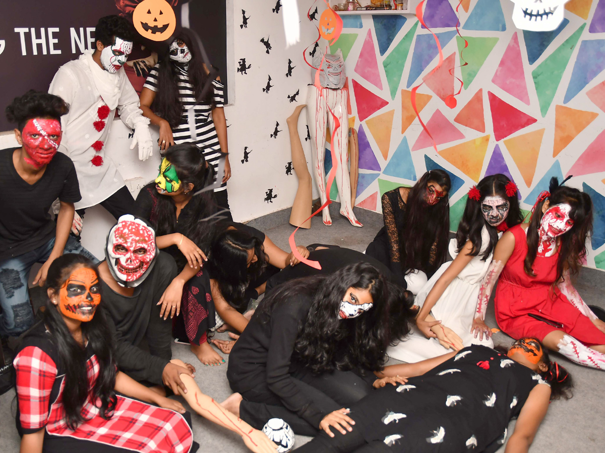 virtuso instute of fashion desing at panjagutta halloween nite Photo Gallery - Sakshi11