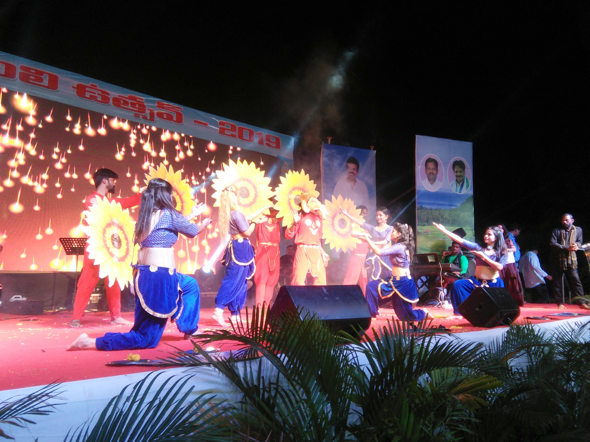 Bheemili Utsav 2019 Celebrations Photo Gallery - Sakshi18