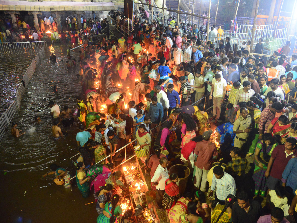 Karthika Pournami Celebrations AP AND TELANGANA Photo Gallery - Sakshi11