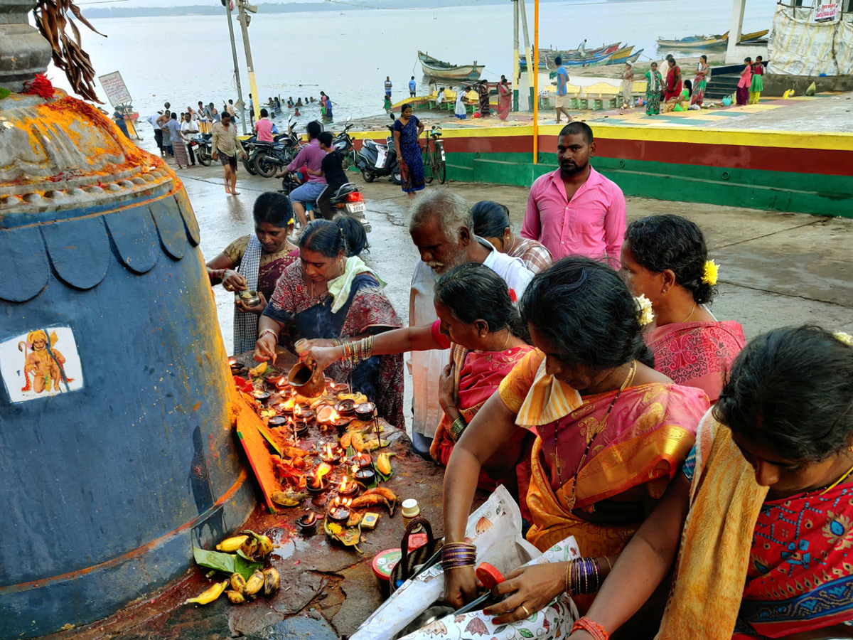 Karthika Pournami Celebrations AP AND TELANGANA Photo Gallery - Sakshi15