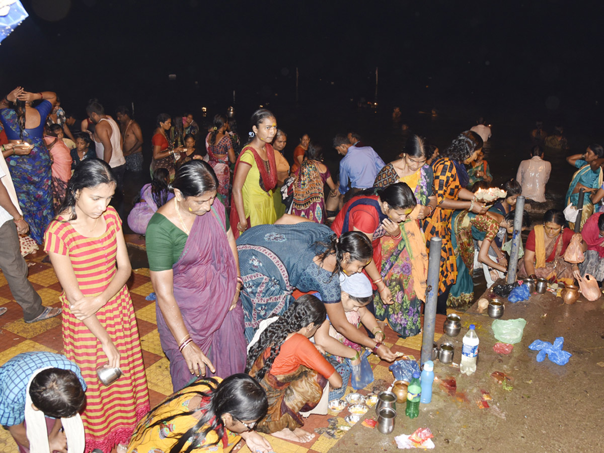 Karthika Pournami Celebrations AP AND TELANGANA Photo Gallery - Sakshi39