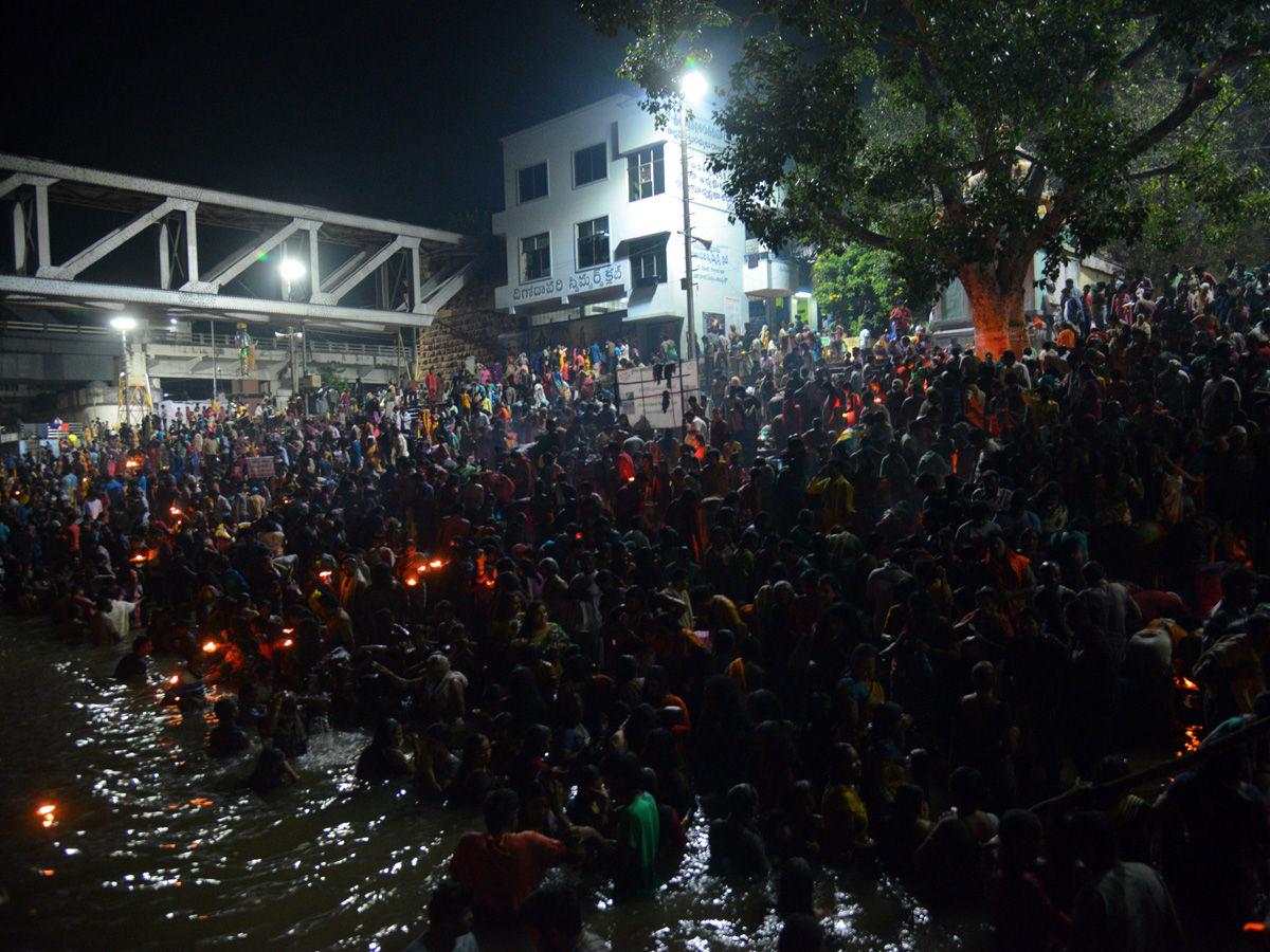 Kartik Purnima Festival in Rajahmundry Photo Gallery - Sakshi17