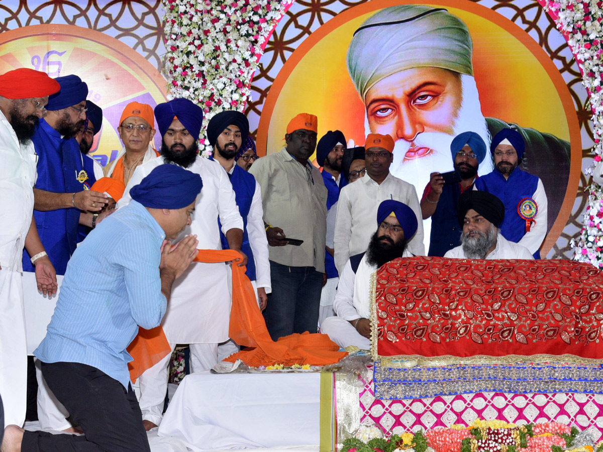 KTR Participating in Guru Nanak Jayanti Celebrations Photo Gallery - Sakshi16