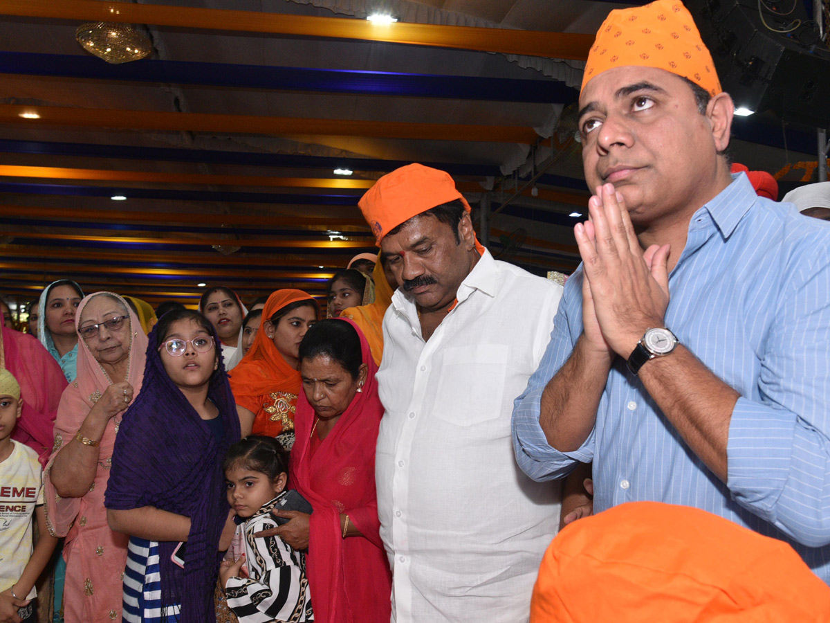 KTR Participating in Guru Nanak Jayanti Celebrations Photo Gallery - Sakshi3