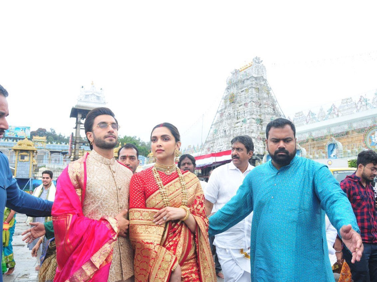 Ranveer Singh Deepika Padukone Visits Tirumala Photo Gallery - Sakshi1