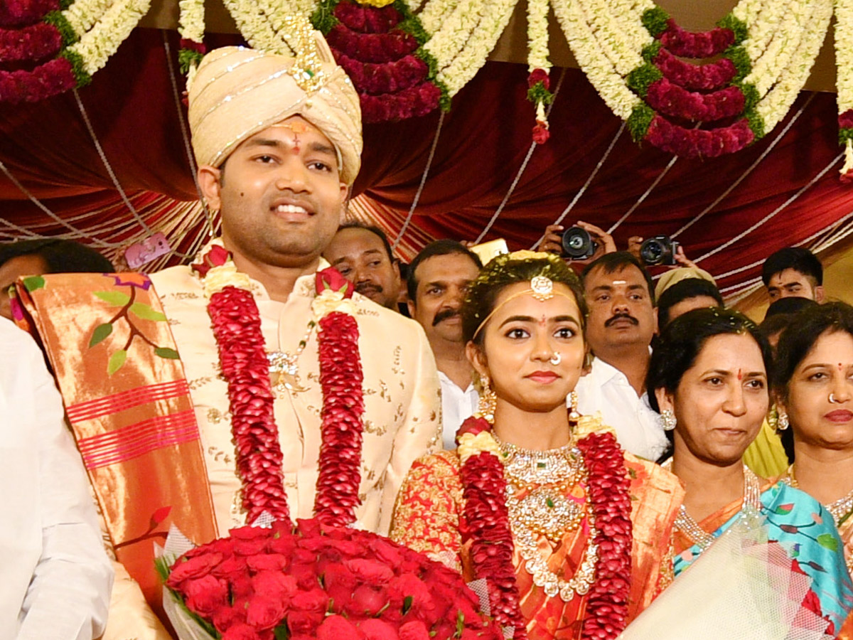 Minister Etela Rajender Daughter Wedding Photo Gallery - Sakshi2