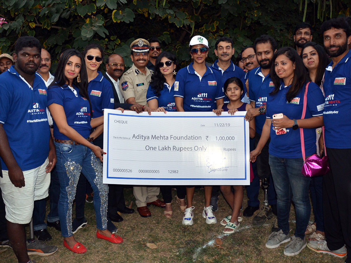 Stars Show Support for Para Athletes in Hyderabad Photo Gallery - Sakshi10