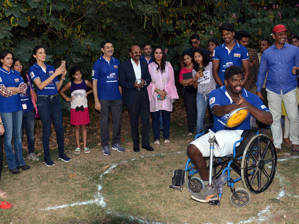Stars Show Support for Para Athletes in Hyderabad Photo Gallery - Sakshi11