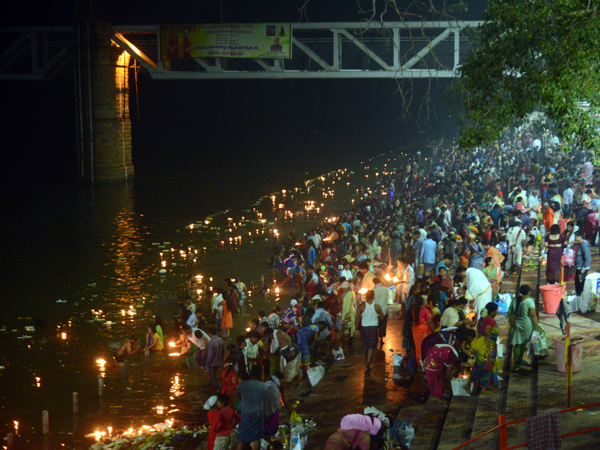 Karthika Masam Celebrations at Pushkar Ghat Rajahmundry Photo Gallery - Sakshi29