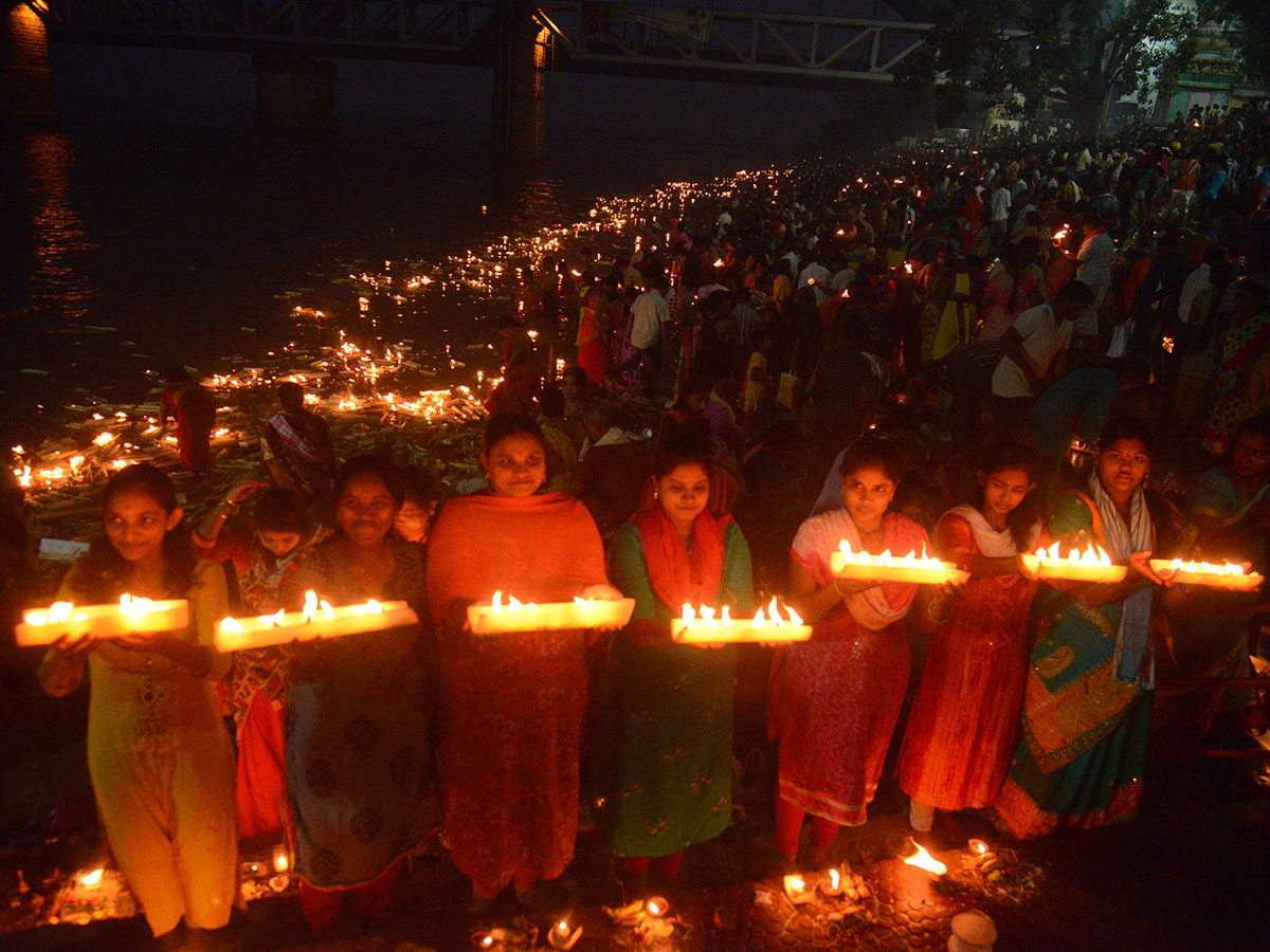 Karthika Masam Celebrations End Today Photo Gallery - Sakshi14