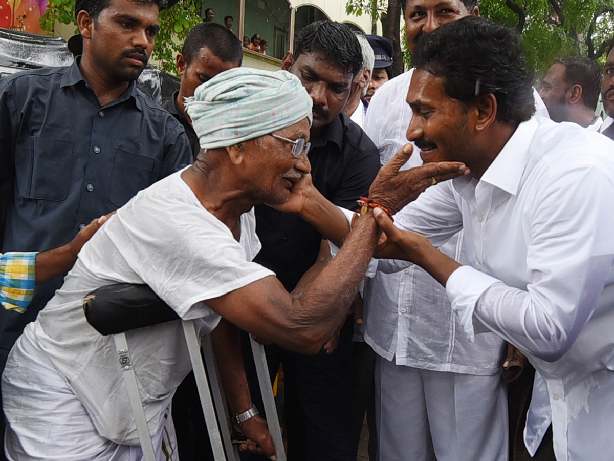 YS Jagan Praja Sankalpa Yatra Best Photo Gallery - Sakshi11