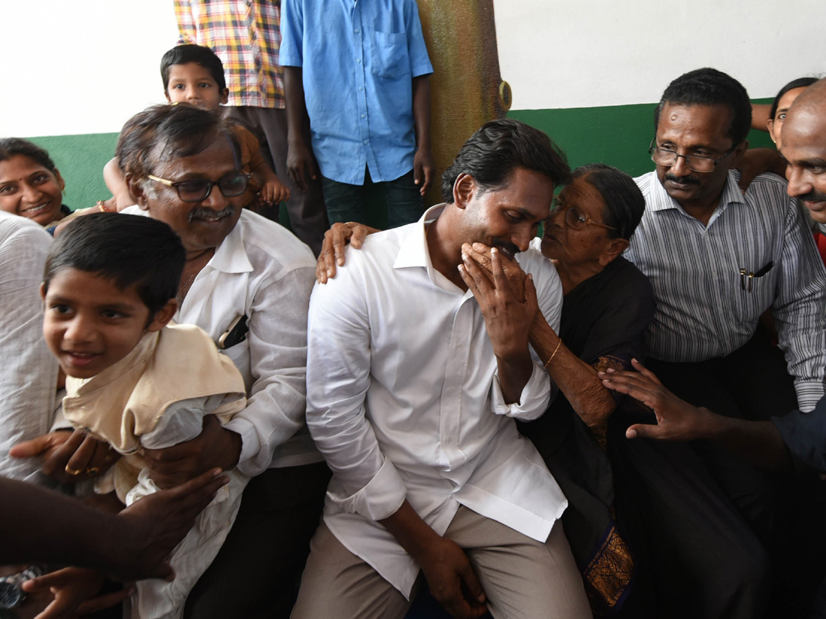 YS Jagan Praja Sankalpa Yatra Best Photo Gallery - Sakshi35