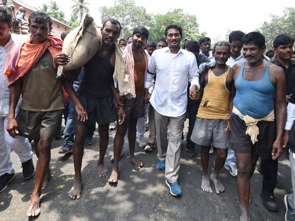 YS Jagan Praja Sankalpa Yatra Best Photo Gallery - Sakshi42