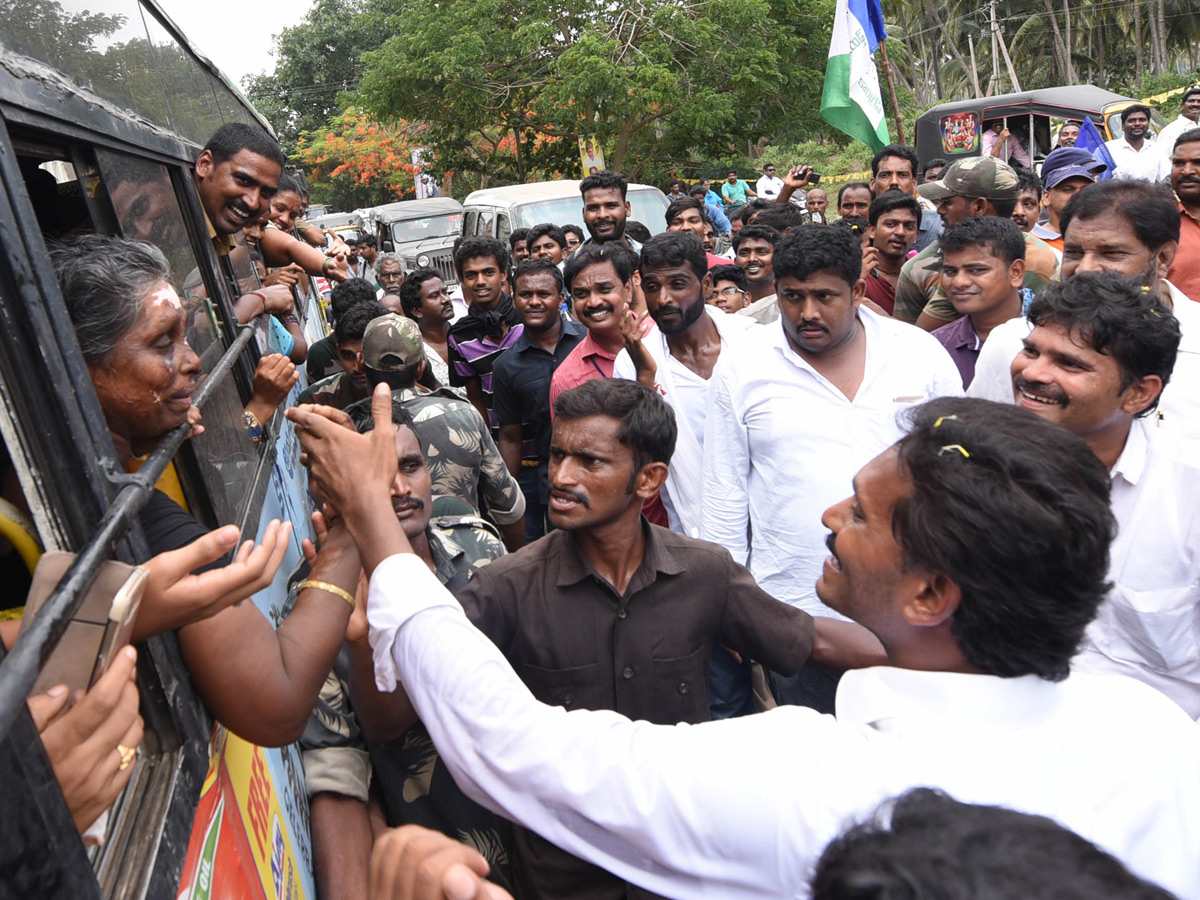 YS Jagan Praja Sankalpa Yatra Best Photo Gallery - Sakshi45