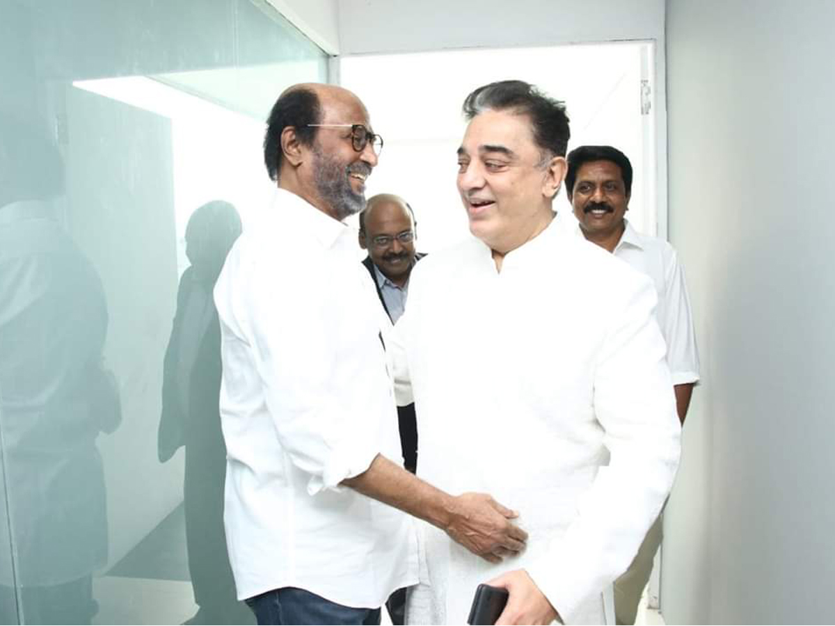 Kamal Haasan and Rajinikanth join hands to unveil their mentor K Balachanders statue Photo Gallery - Sakshi10