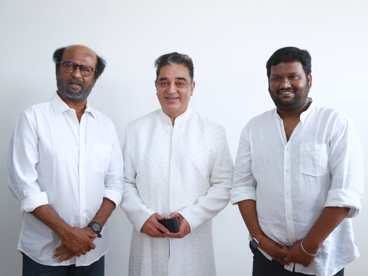 Kamal Haasan and Rajinikanth join hands to unveil their mentor K Balachanders statue Photo Gallery - Sakshi5