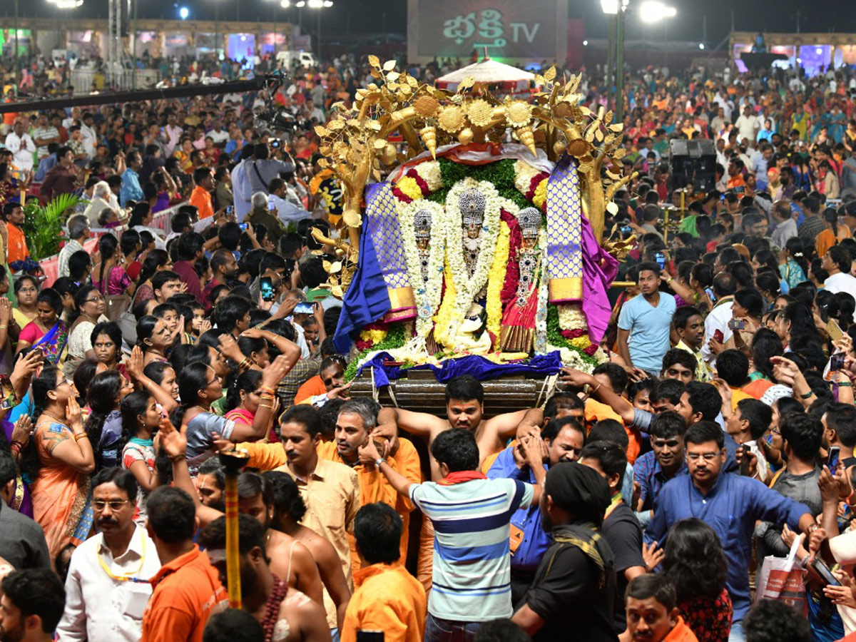 Koti Deepotsavam 2019 From NTR Stadium in Hyderabad Photo Gallery - Sakshi1