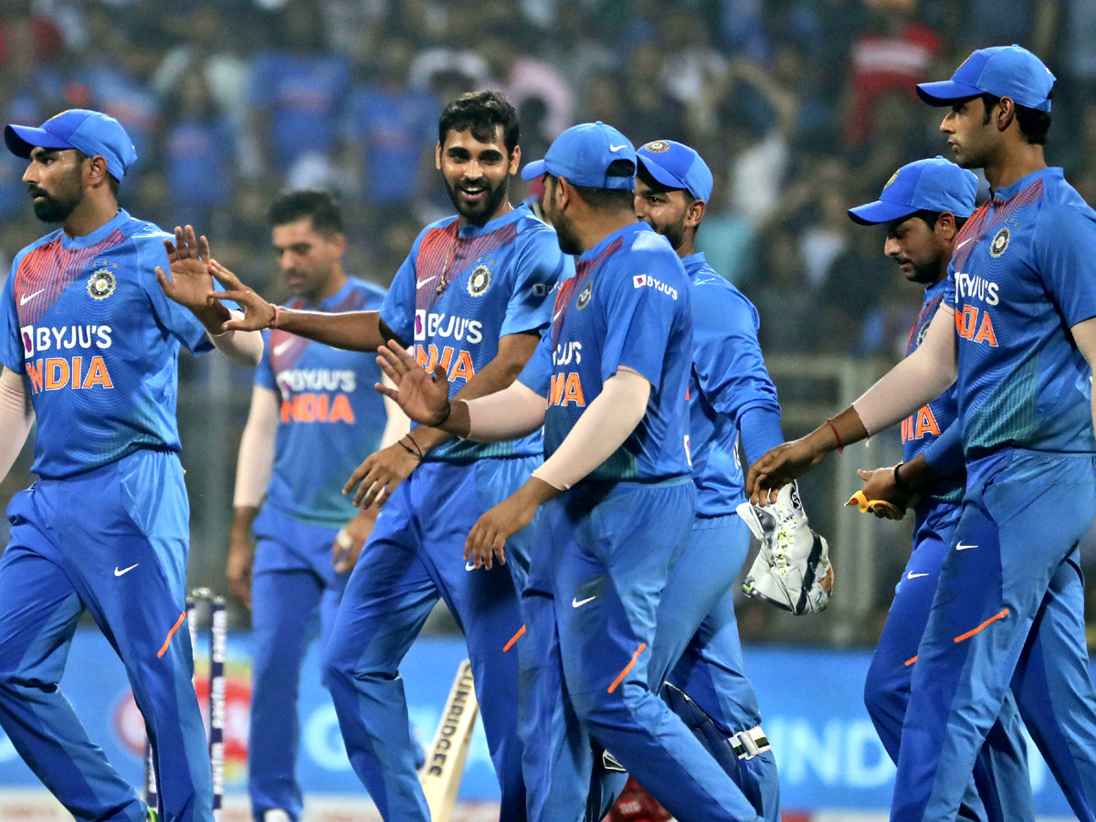 Batsmen dazzle as India Clinch Series With 67 Run Win - Sakshi5