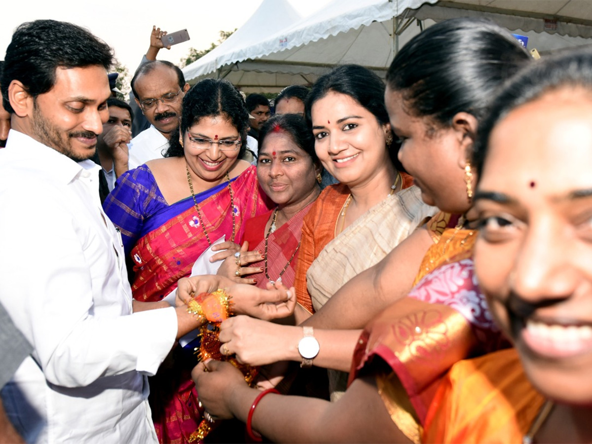 CM Ys Jagan Speech Andhra University Alumni Meet Photo Gallery - Sakshi21