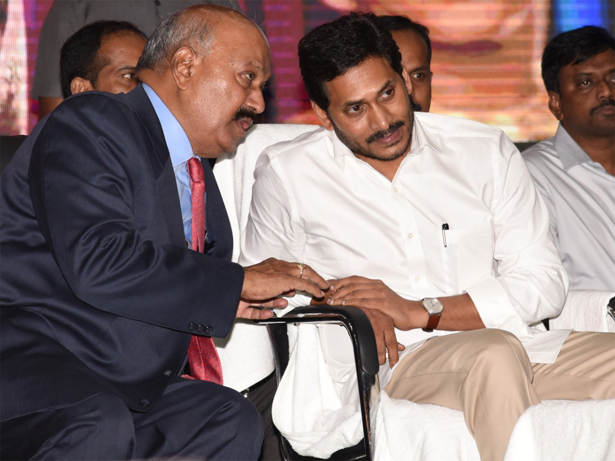 CM Ys Jagan Speech Andhra University Alumni Meet Photo Gallery - Sakshi25