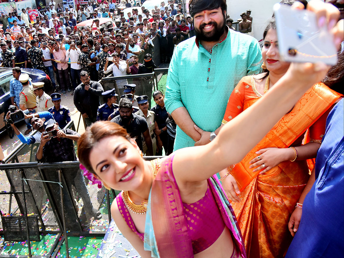 Kajal Aggarwal Visits Vijayawada Photo Gallery - Sakshi1