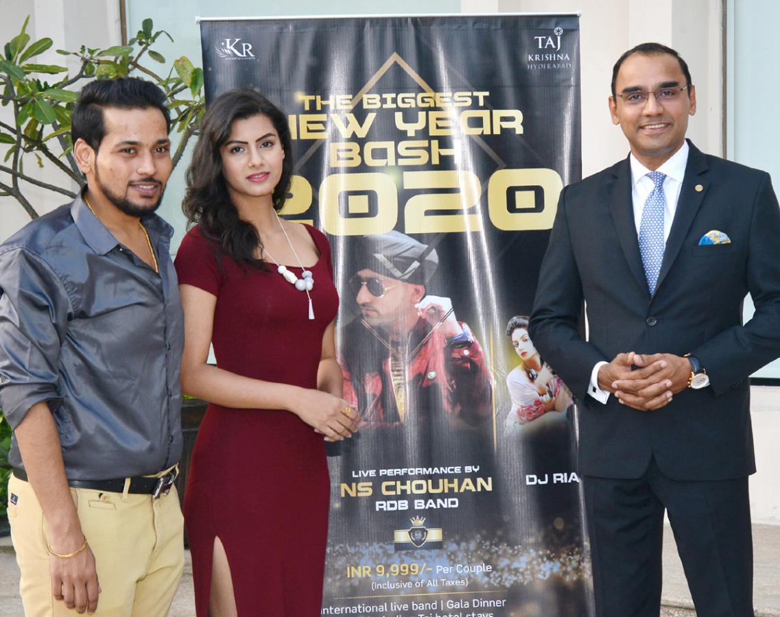 Juhee Khan The Biggest Bollywood New Year Bash 2020 Event - Sakshi8