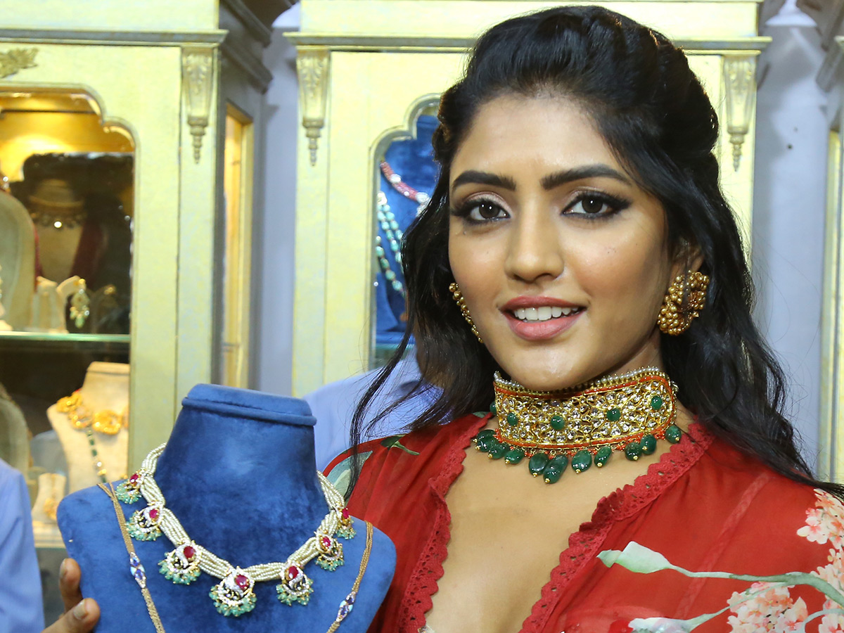 Actress Eesha Rebba Photo Gallery - Sakshi4