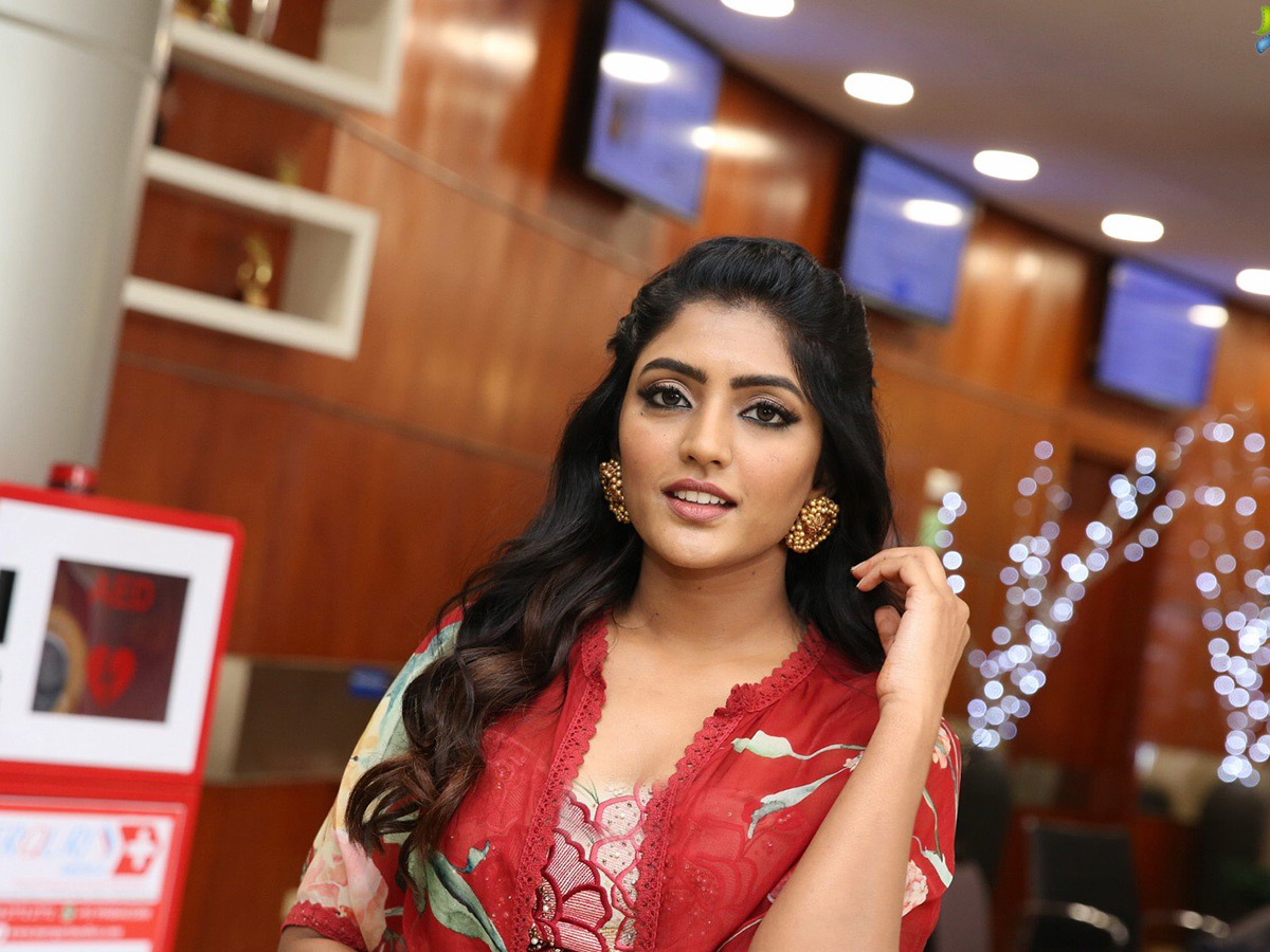 Actress Eesha Rebba Photo Gallery - Sakshi6