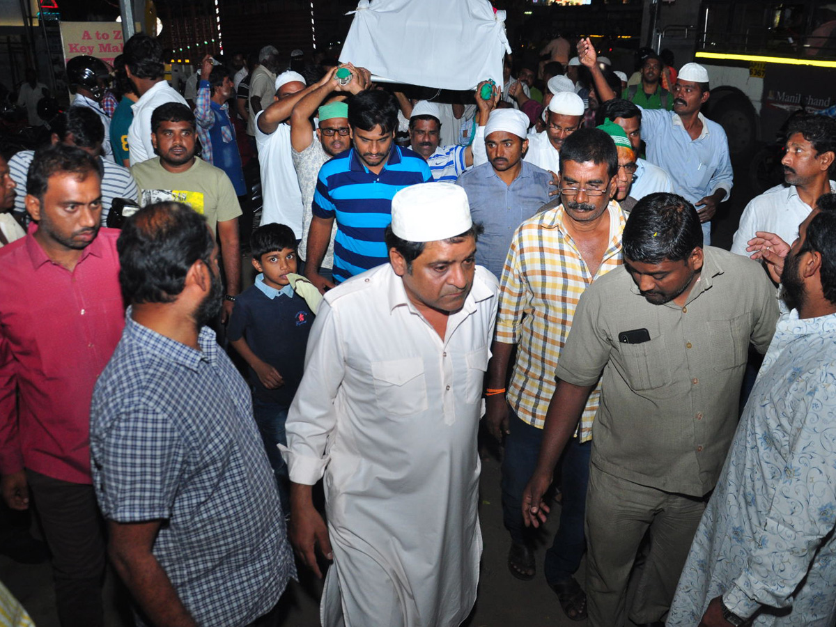 Comedian Ali mother Mohammad Zebeda passes away - Sakshi13