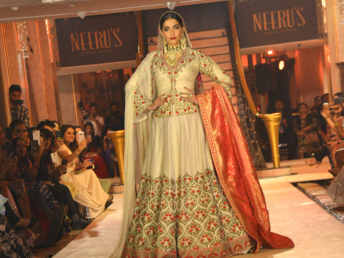 Neerus Hosts The Winter Fashion Show Sonam Kapoor Photo Gallery - Sakshi1