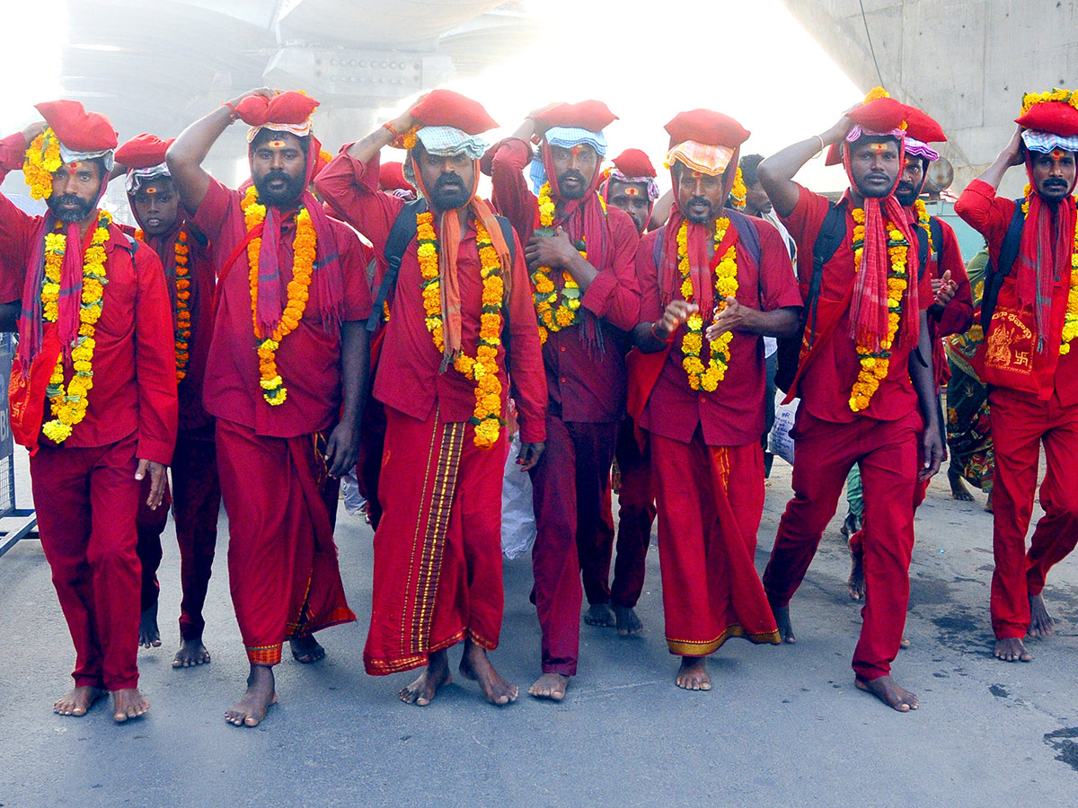 Bhavani Deeksha Maladharana begins in Vijayawada Photo Gallery - Sakshi27