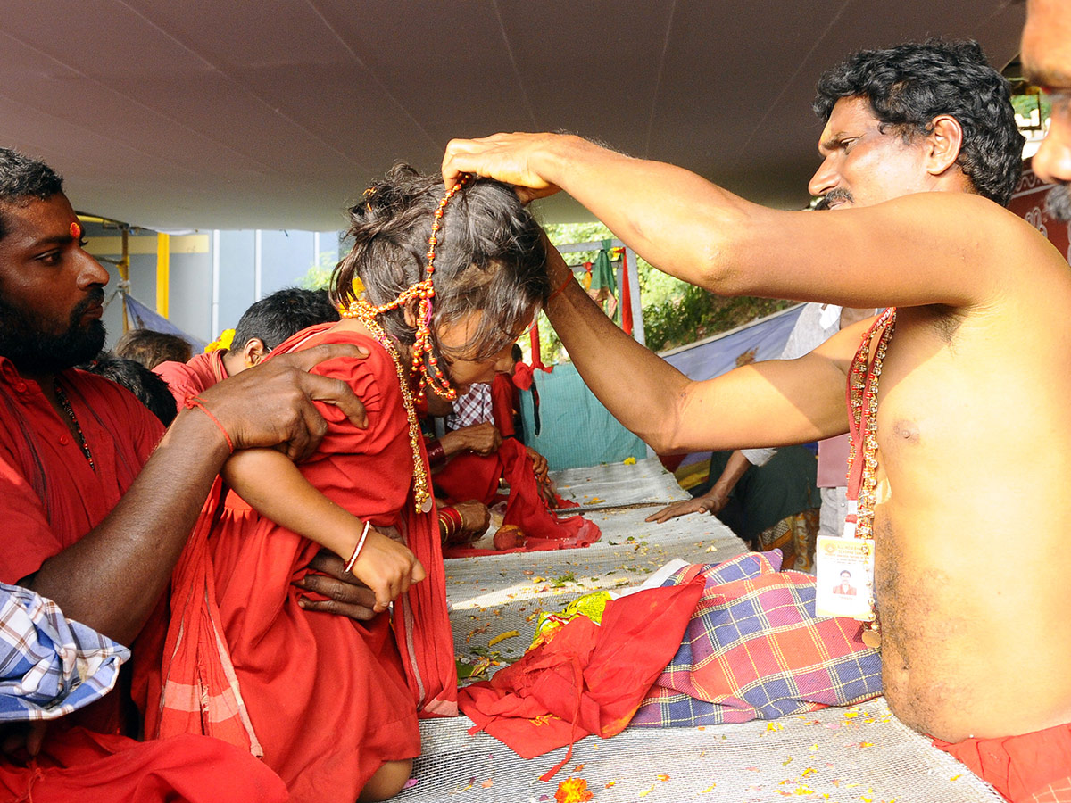 Bhavani Deeksha Maladharana begins in Vijayawada Photo Gallery - Sakshi44