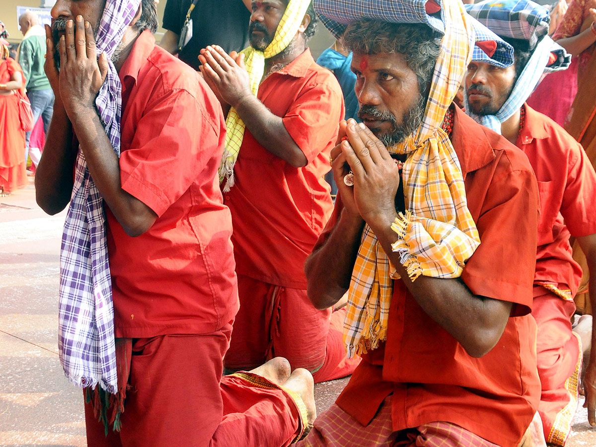 Bhavani Deeksha Maladharana begins in Vijayawada Photo Gallery - Sakshi5