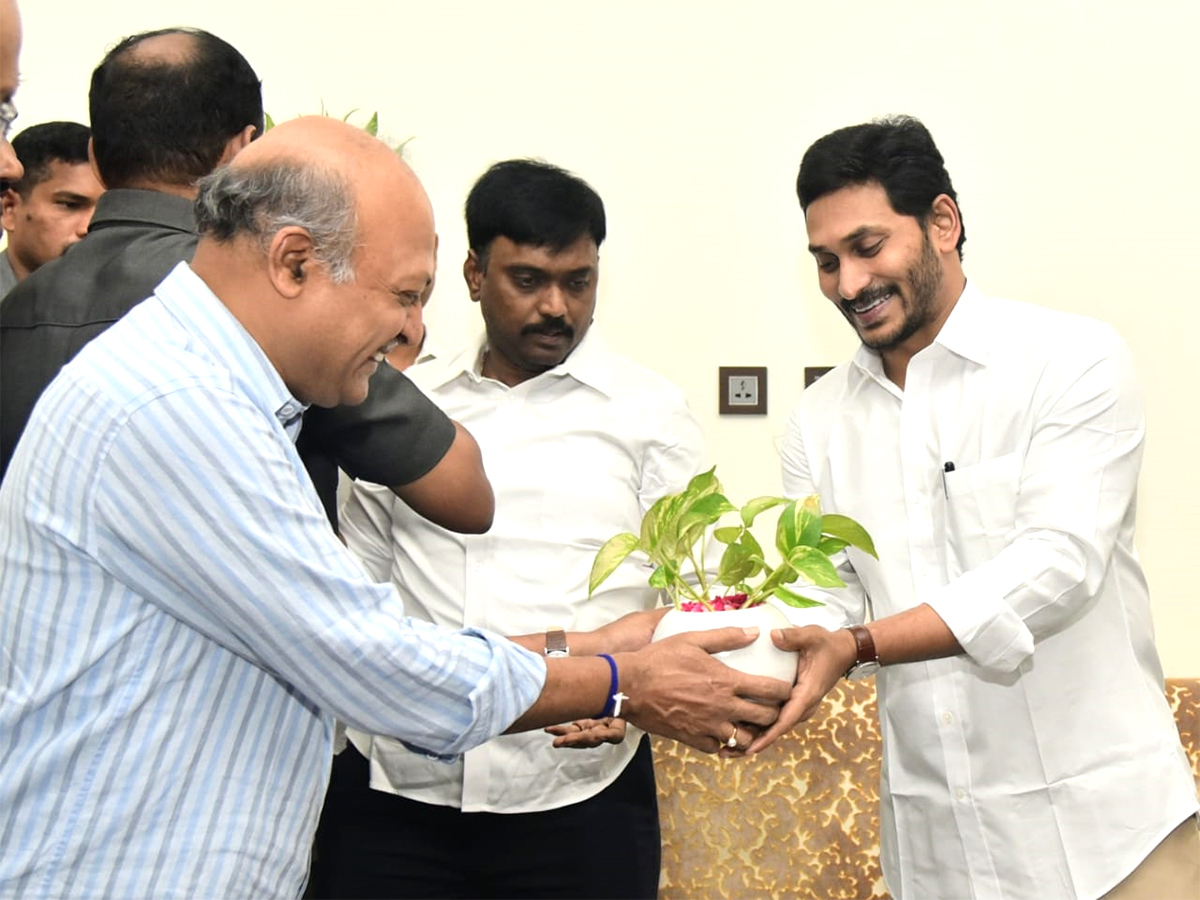 Andhra Pradesh CM YS Jagan Mohan Reddy Birthday Celebrations Photo Gallery - Sakshi10