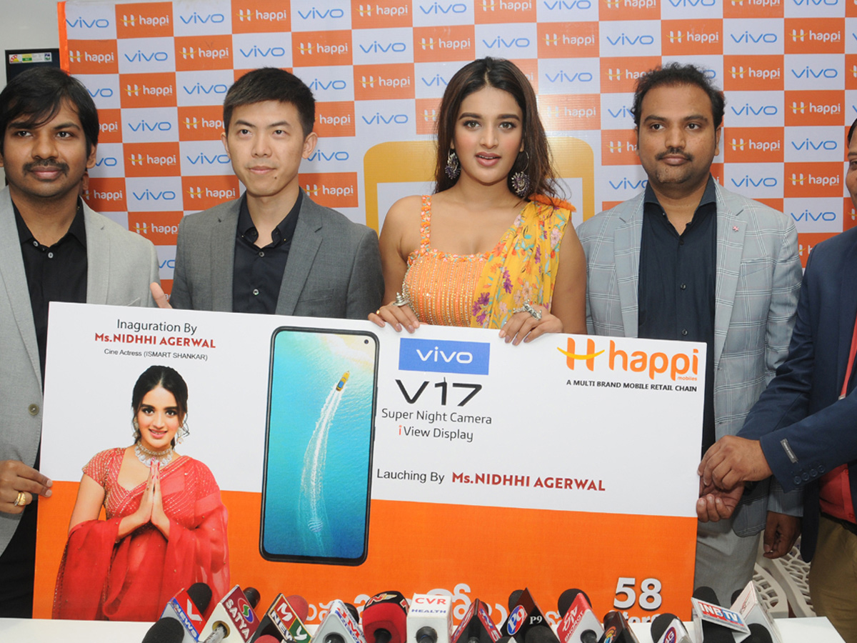 Happi Mobiles Launching in Ongole By Nidhhi Agerwal Photo Gallery - Sakshi14