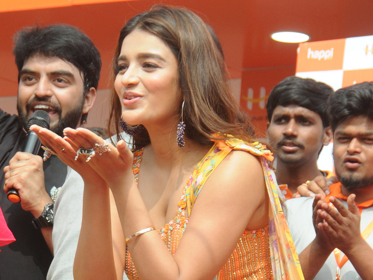 Happi Mobiles Launching in Ongole By Nidhhi Agerwal Photo Gallery - Sakshi5