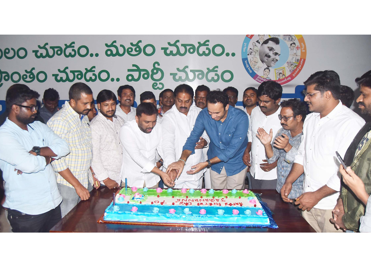 YS Jagan Mohan Reddy Birthday Celebration in AP Photo Gallery - Sakshi27