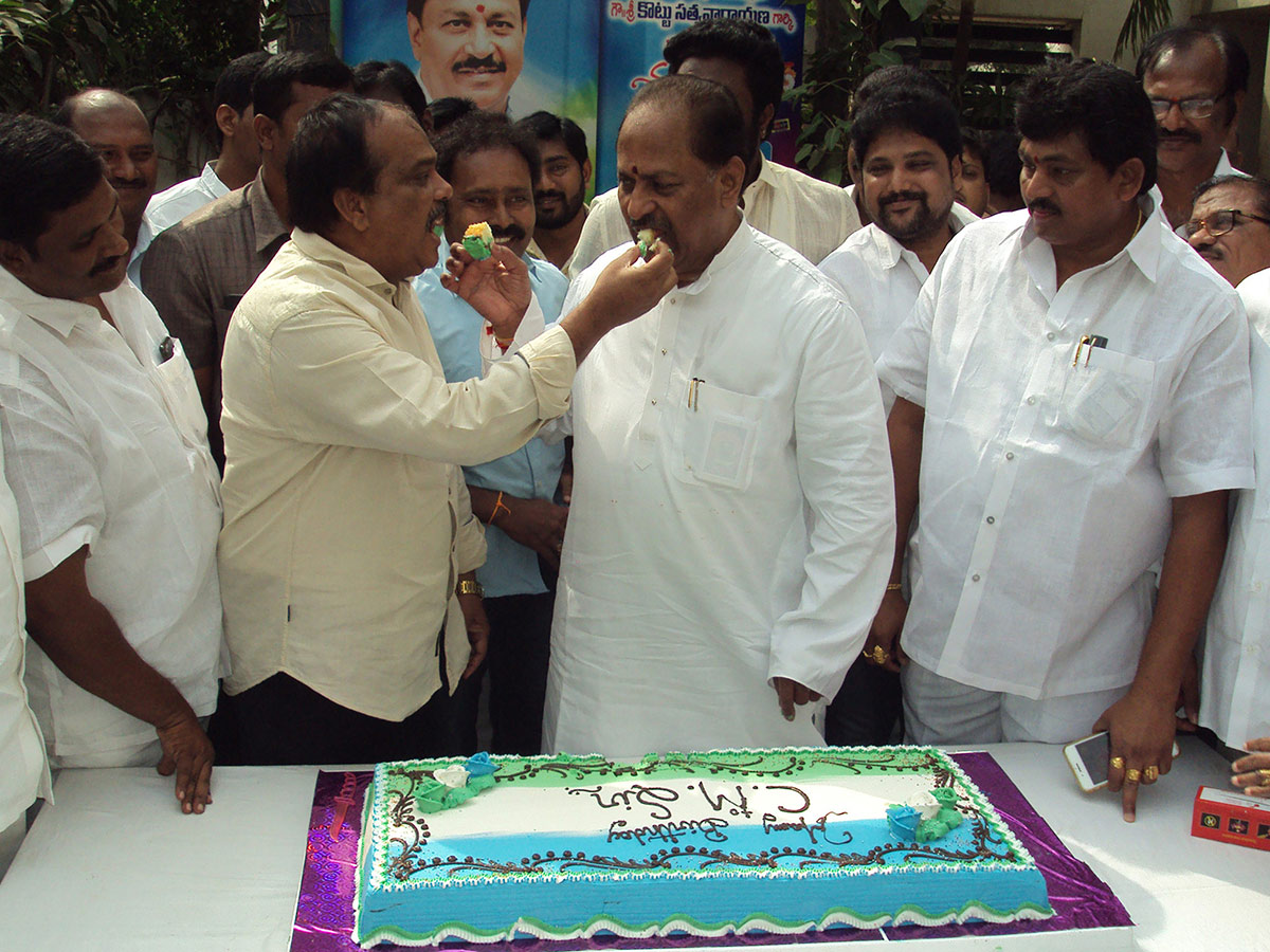 YS Jagan Mohan Reddy Birthday Celebration in AP Photo Gallery - Sakshi21