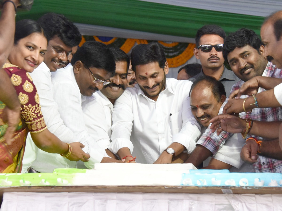 YSR Nethanna Nestham Scheme Launch Photo Gallery - Sakshi11