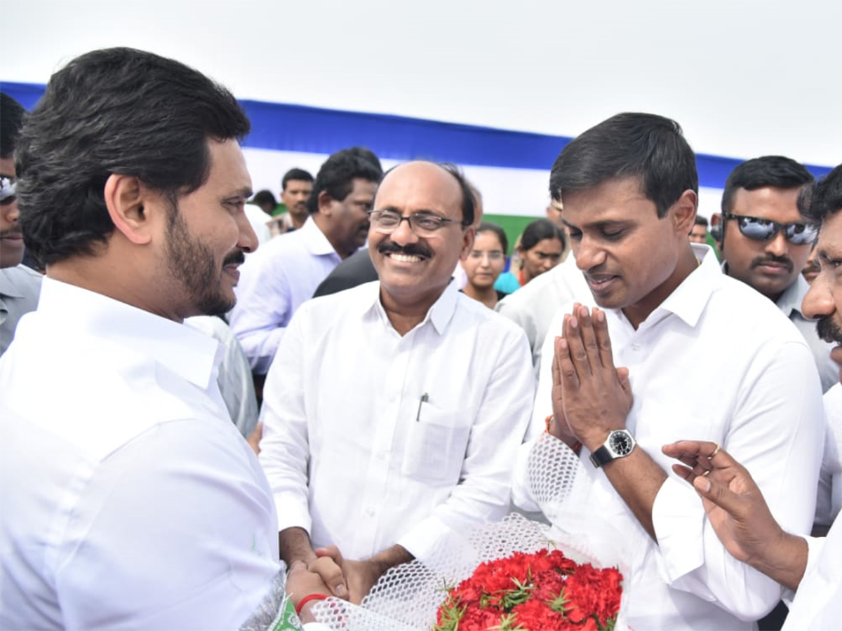 YS Jagan Laid Foundation Stone Steel Plant In Kadapa Photo Gallery - Sakshi16