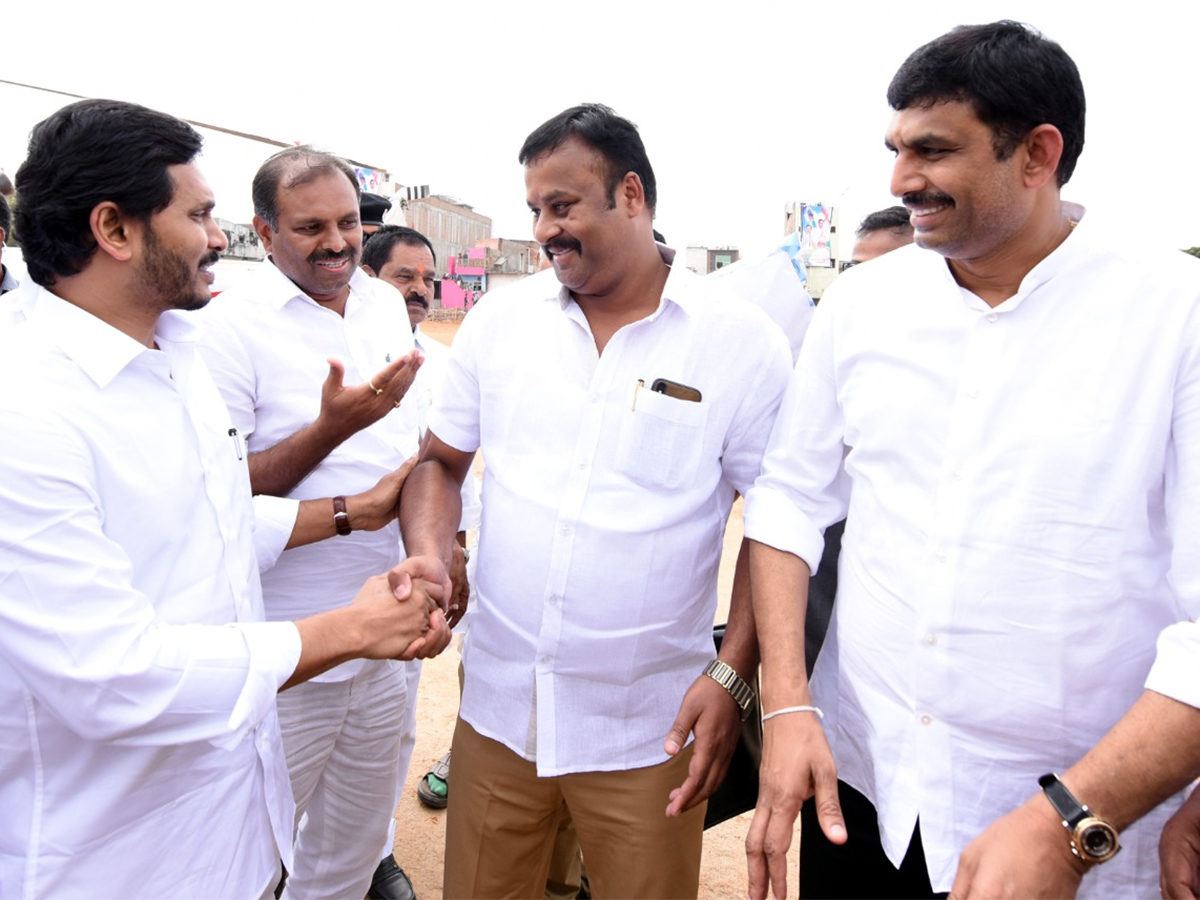 AP CM YS jagan Speech Rayachoti Public Meeting Photo Gallery - Sakshi6